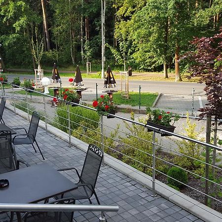 Hradec Králové Restaurace A Penzion Zdena Bouda מראה חיצוני תמונה